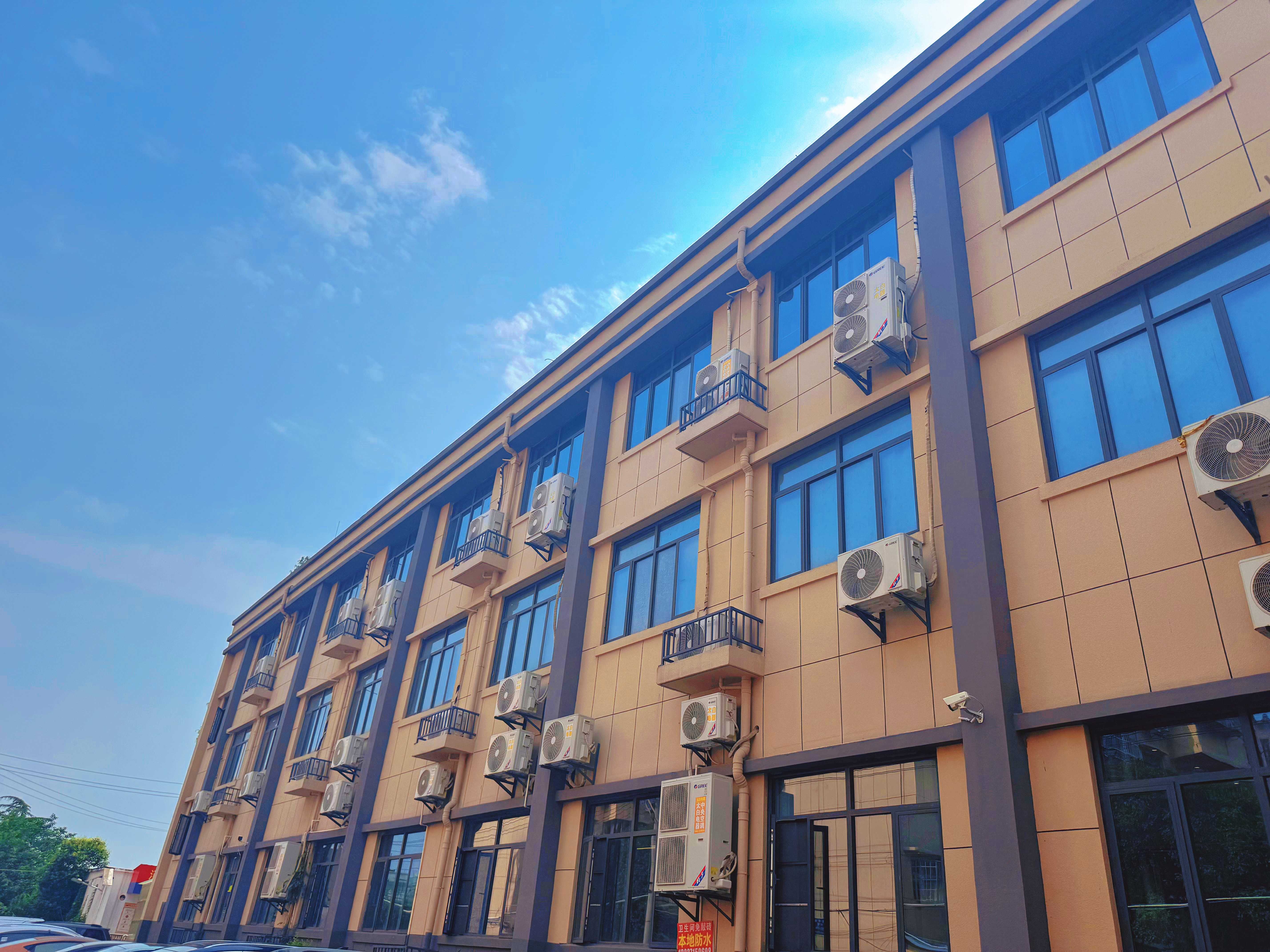 图1 儒学片区房建改造后效果.jpg